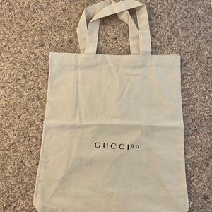 Brand new authentic Gucci shopping tote. Cloth.